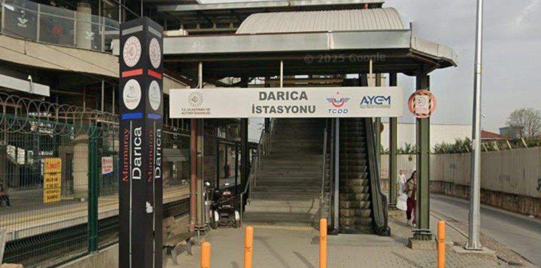 Darıca Marmaray İstasyonu giriş görünümü