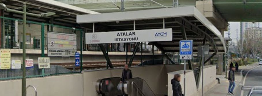 Atalar Marmaray İstasyonu giriş görünümü
